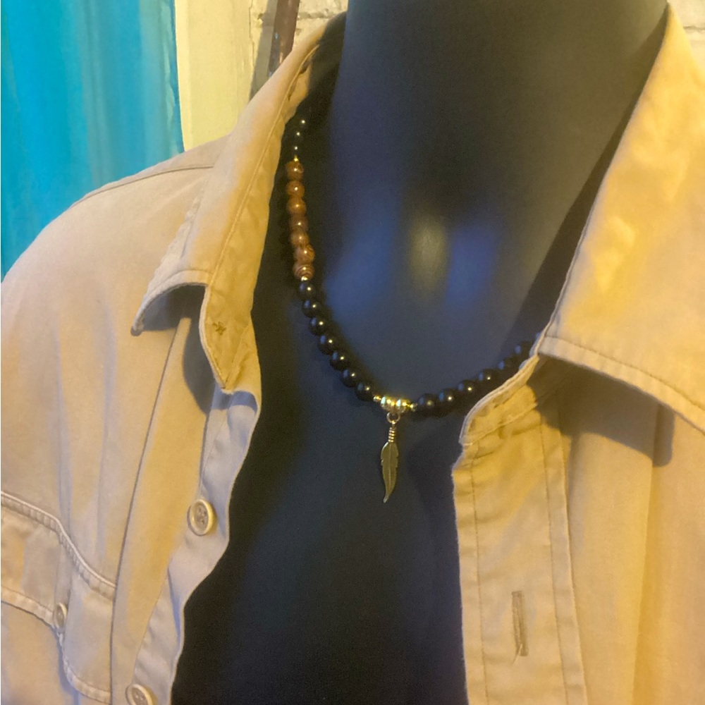 Men’s Agate Sandalwood Native Necklace 🪶